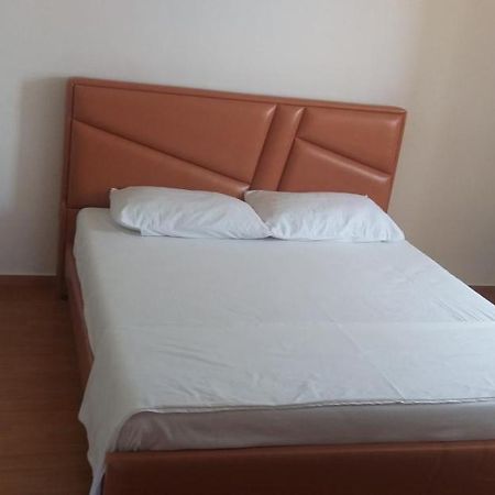 Holidays In Saranda Екстер'єр фото